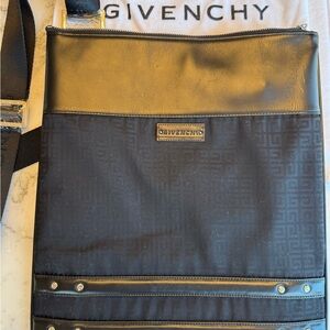 Givenchy Messanger Bag